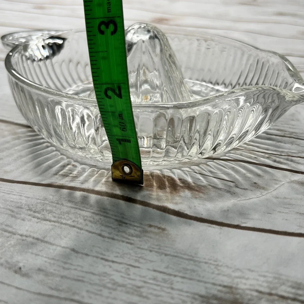 Vintage Citrus Juicer Clear Ribbed Glass Vintage Style Manual Reamer 6.5in